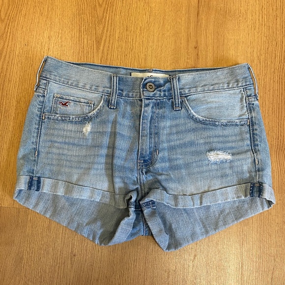 Hollister cut off shorts - Picture 1 of 4